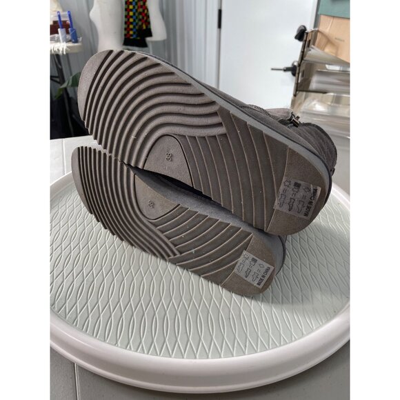 Gooce Maddie Suede Leather Boots Women 7 Round Toe Quilted Sheepskin Wool Winter - Picture 8 of 11